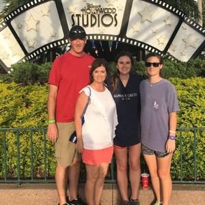 Meet your Posher, Anna